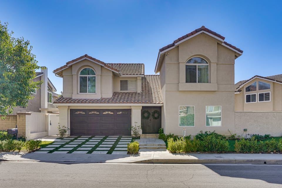 9 Mi to UCI Medical Ctr: Cozy Studio Near Trails Apartment in Orange
