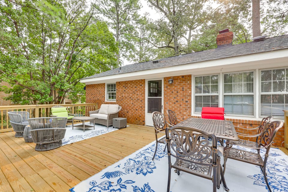Comfort & Convenience! Home 3 Mi to Dtwn Wilson House in Wilson