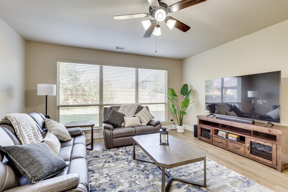 3,000-Sq-Ft Family Home in Anna w/ Game Room! House in Anna