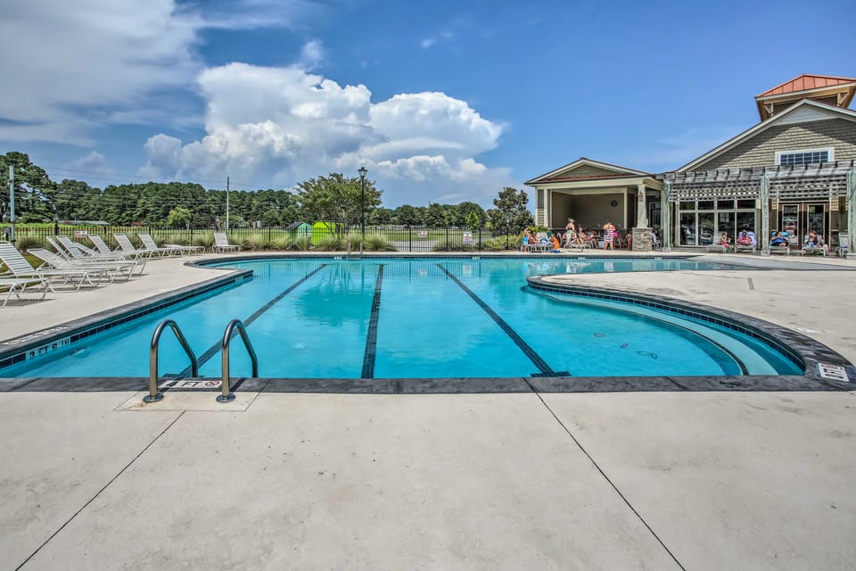 Family Getaway in Calabash w/ Pool; 9 Mi to Beach Apartment in South Carolina