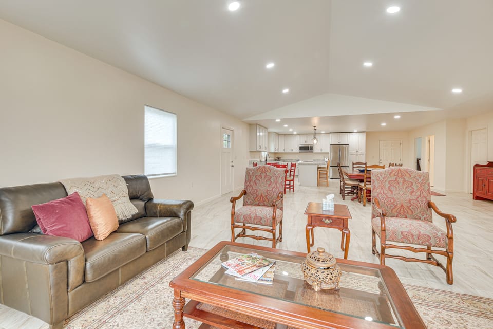 Ski, Fish & Unwind: Peaceful Lake Champlain Home! House in Lake Champlain