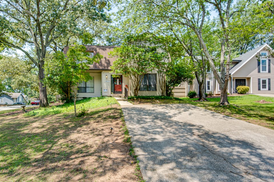 Easy Hwy Access to ATL: Work-Ready Riverdale Home House in Riverdale