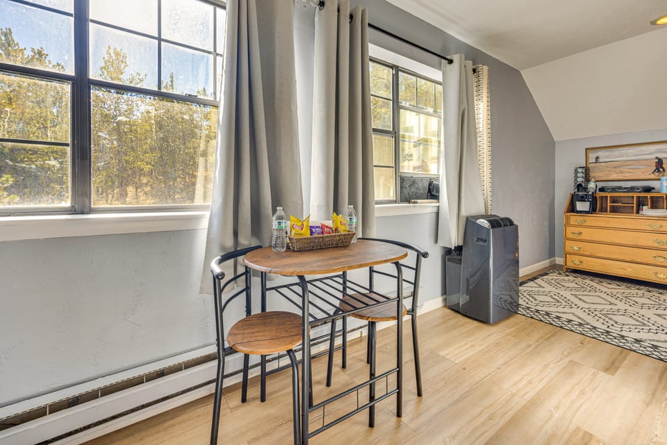 Fish, Hike & Explore: Mtn-View Lake George Studio Apartment in Park County