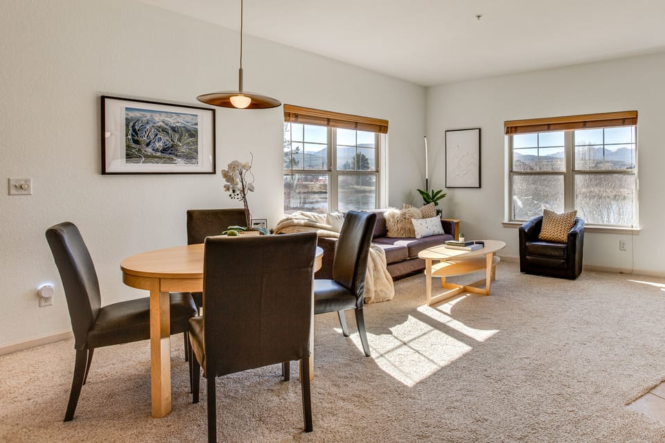 Walkable Condo 5 Mi to Winter Park Resort! Apartment in Fraser