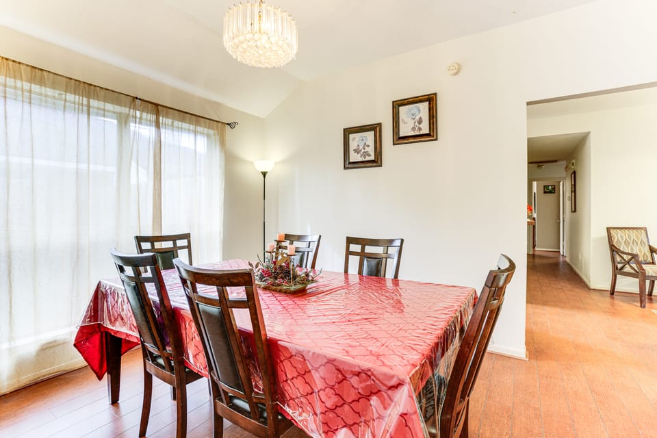 Explore Houston & Beyond! Spring Home w/ Backyard House in Houston