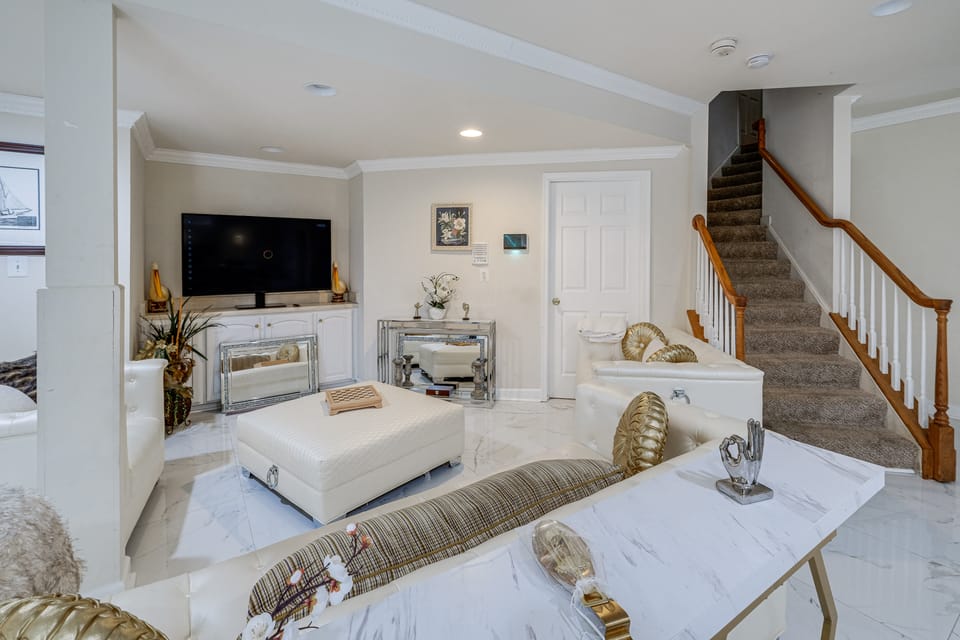 Family-Friendly Home w/ Foosball in Silver Spring! Apartment in Fairland