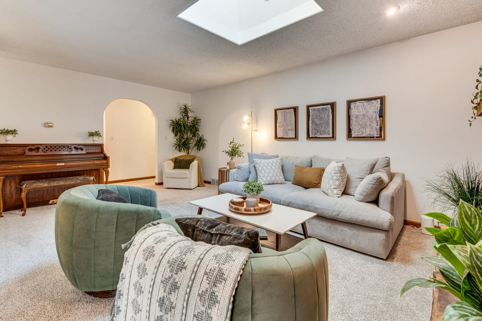 4 Mi to Capitol: Spacious Springfield Home w/ Deck House in Springfield