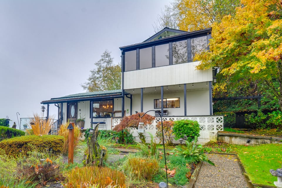 Steps to Beach: Scenic Escape in Port Orchard! House in Vashon