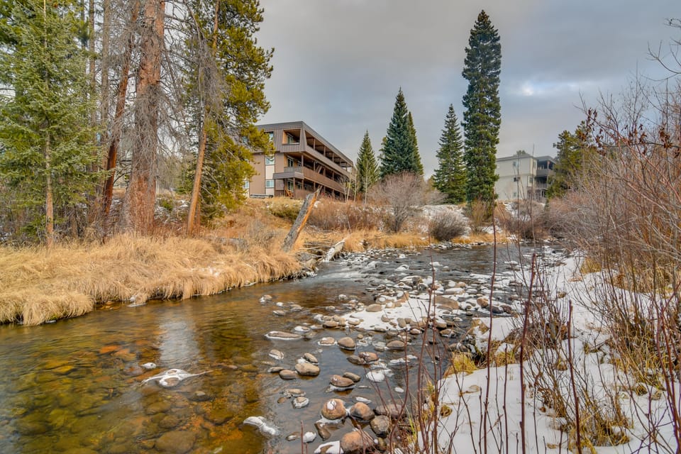 3BR Riverfront Retreat! Mtn Views, Community Perks Apartment in Fraser