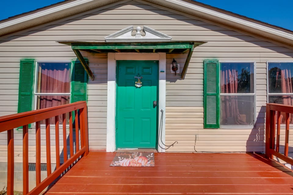 Close to Festivals & Rodeos! Fort Valley Apt Apartment in Georgia