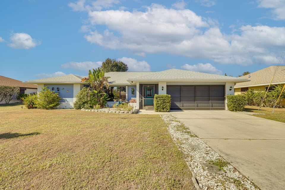 7 Mi to Harborwalk: Spacious Home w/ Private Pool House in Florida