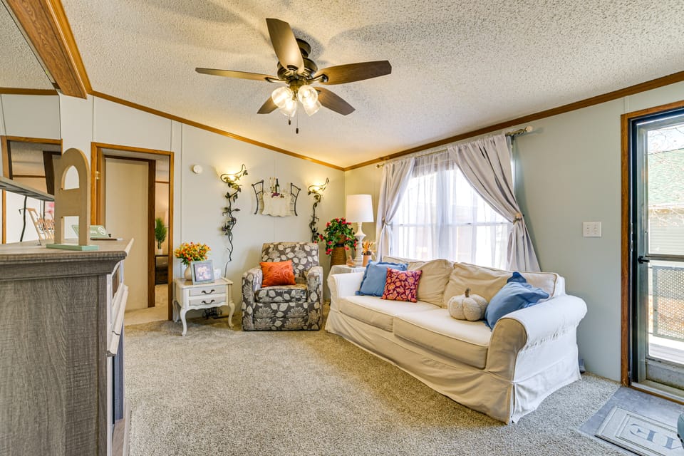 Walk to Houghton Lake! Family Retreat w/ Patio House in Houghton Lake