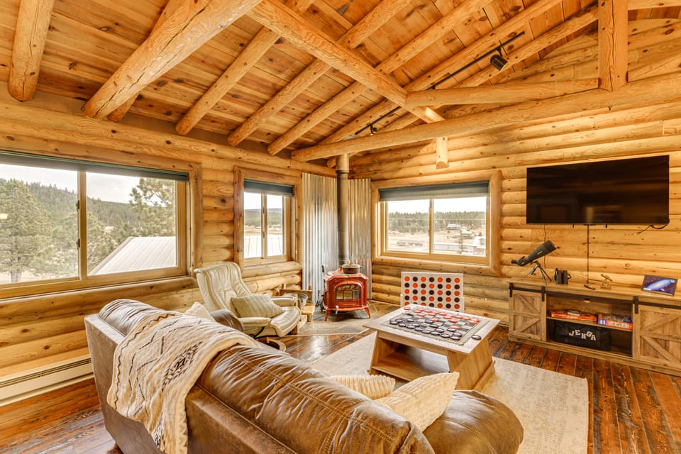 Quiet Ski Retreat, 6 Min to Angel Fire Lifts House in New Mexico