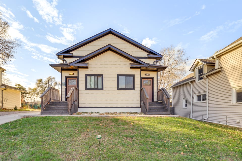 < 2 Mi to Dtwn St Paul! West Side Remote-Work Hub House in Maplewood