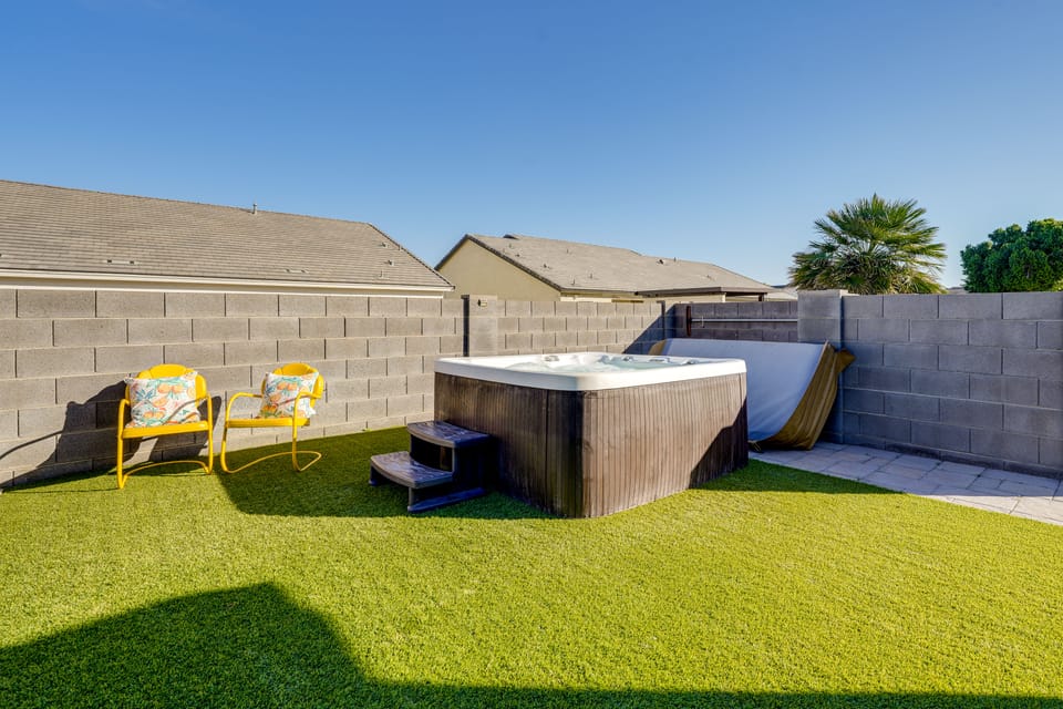 Private Pool & Hot Tub! Relaxing Mesa Apartment Apartment in Mesa