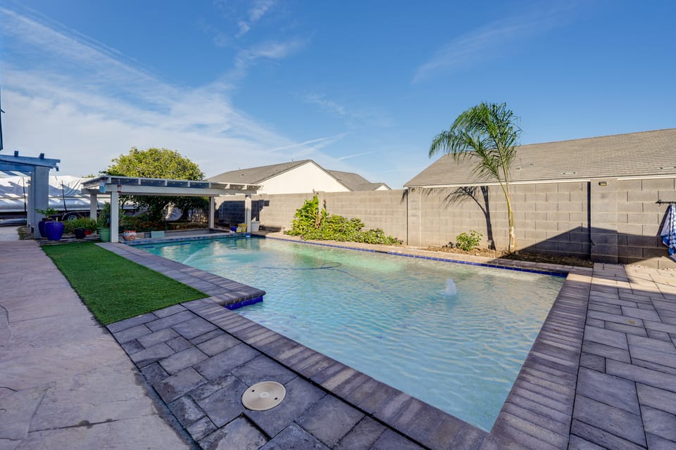 Private Pool & Hot Tub! Relaxing Mesa Apartment Apartment in Mesa