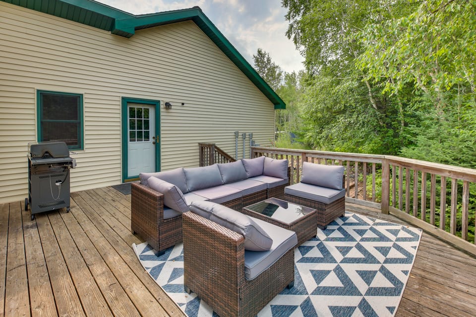 Private Lakefront Home w/ Game Room in Aurora! House in Biwabik