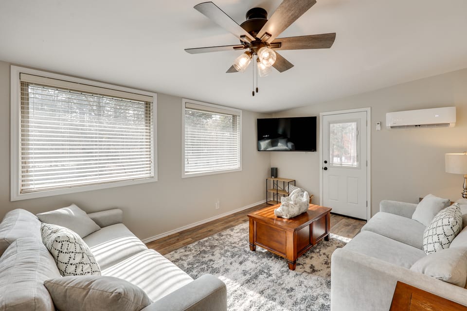 Bring Your Boat: Family Home Steps to Lake Greeson House in Arkansas