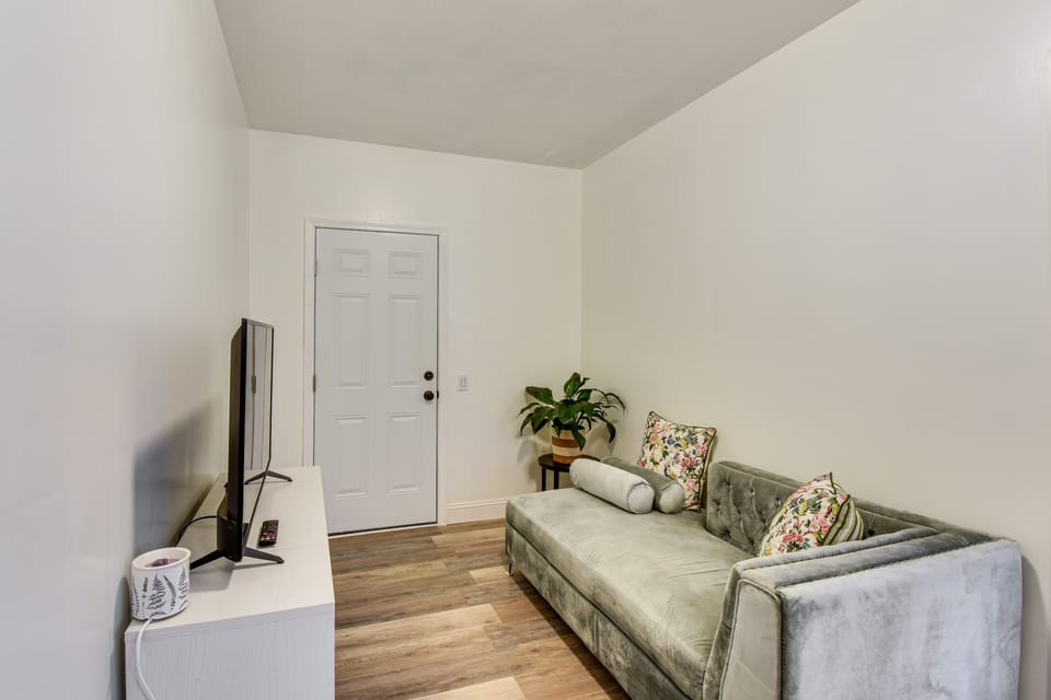 Hike & Sip in North Georgia: Apartment w/ Deck Apartment in Georgia