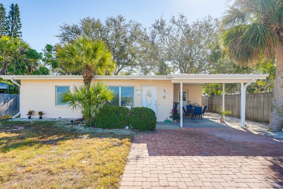Walk to Sand & Sun! Breezy Indian Rocks Beach Home House in Indian Rocks Beach