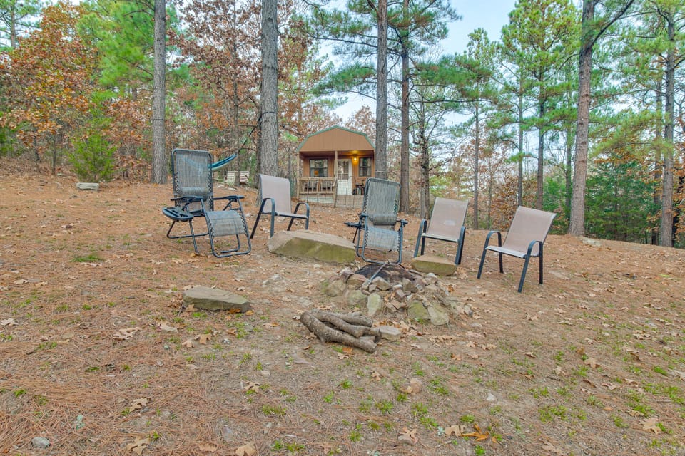 Hike the Ouachitas! Remote Mtn Hideaway w/ Trails House in Oklahoma