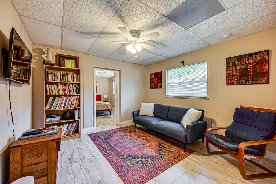 3 Mi to Barefoot Beach! Haven w/ Pet-Friendly Yard House in Bonita Springs