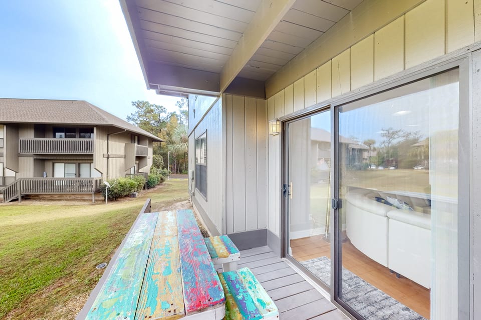 Lanai Village Condo w/ Pool & Tennis! Dog Friendly Apartment in Diamondhead