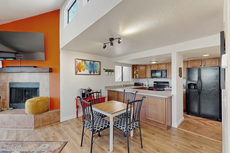 Mtn-View Condo w/ Resort Amenities in Tucson! Apartment in Catalina Foothills