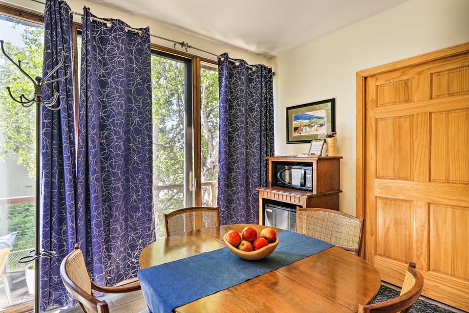 Walk to Cafes! Storybook-Style Fairbanks Studio Apartment in Fairbanks