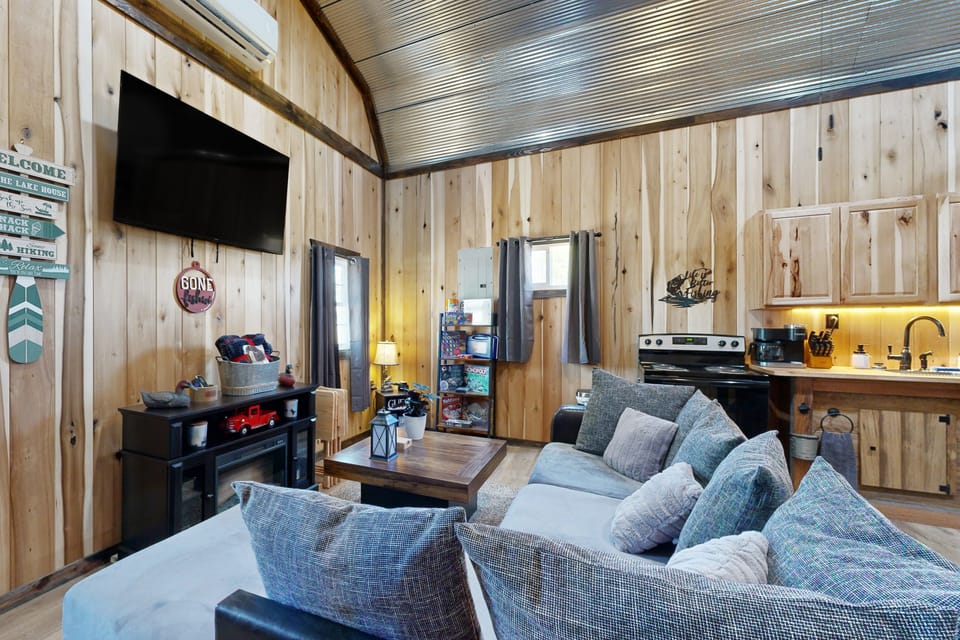 Close to Reelfoot Lake! Dog-Friendly Retreat Apartment in Tennessee
