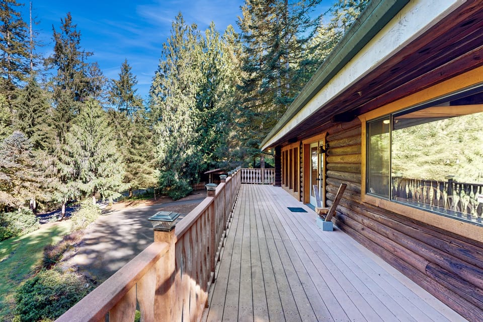 Kalama River View! Family-Friendly Nature Escape House in Washington