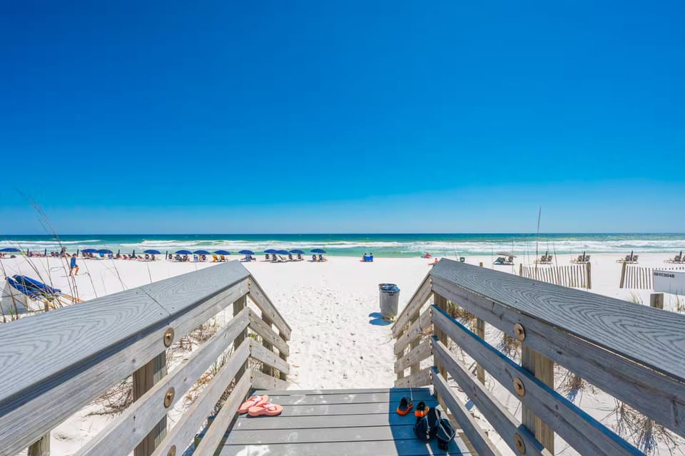 Steps to Pool & Ocean! Fort Walton Beach Retreat Apartment in Okaloosa Island