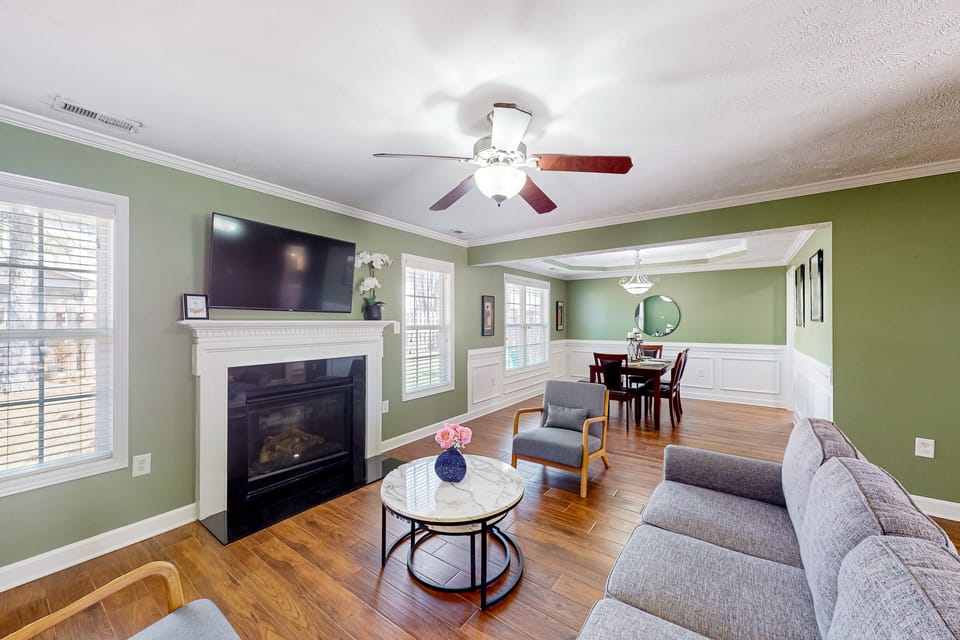 Family-Friendly! Cameron Escape w/ Community Perks House in North Carolina