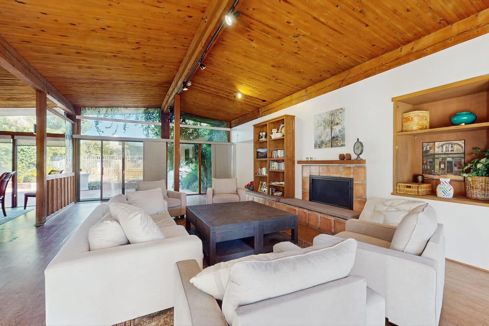 Poolside Oasis! Phoenix Group Sanctuary w/ Patio House in Phoenix