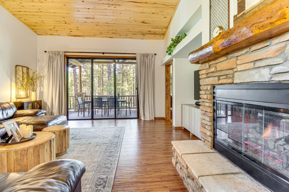 Hot Tub, Deck & Grill! Mtn Retreat in Show Low Apartment in Show Low