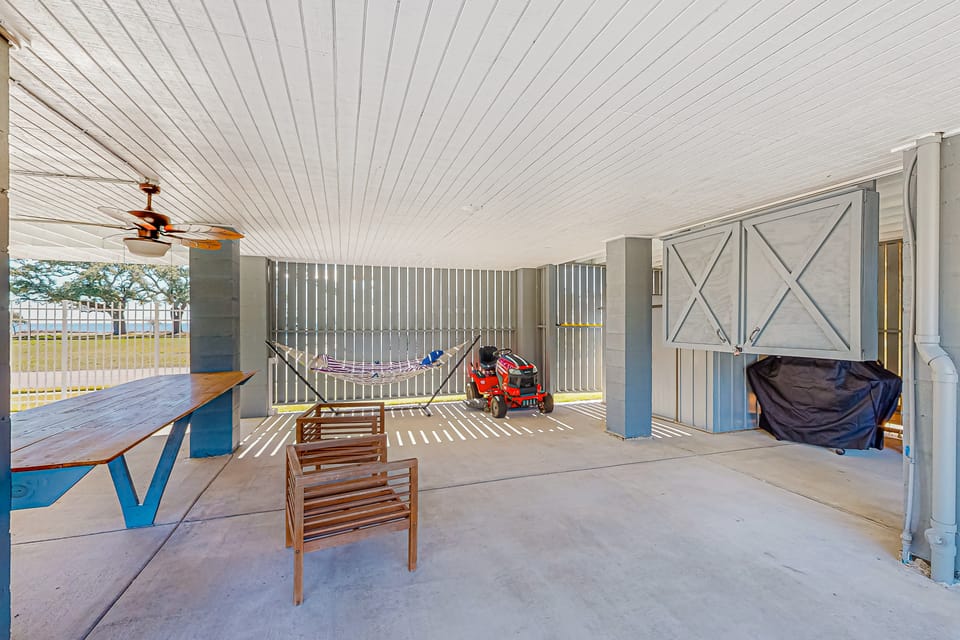 Custom-Built Beach Retreat w/ Views in Gulfport House in Gulfport