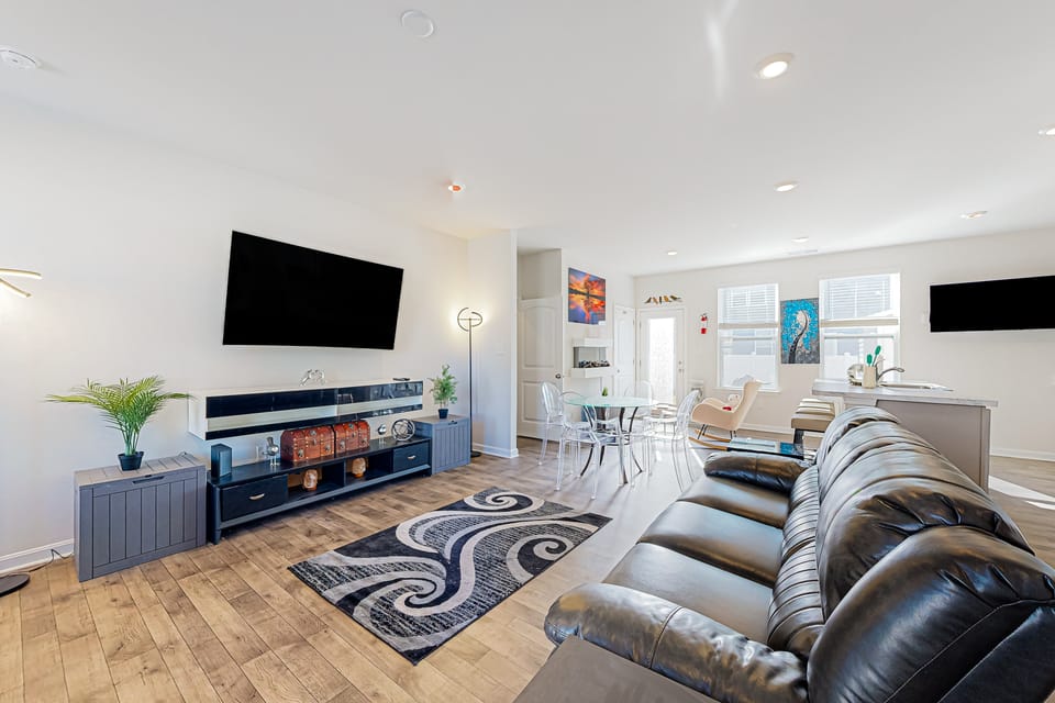 8 Mi to Dover Motor Speedway! Dog-Friendly Retreat Apartment in Dover