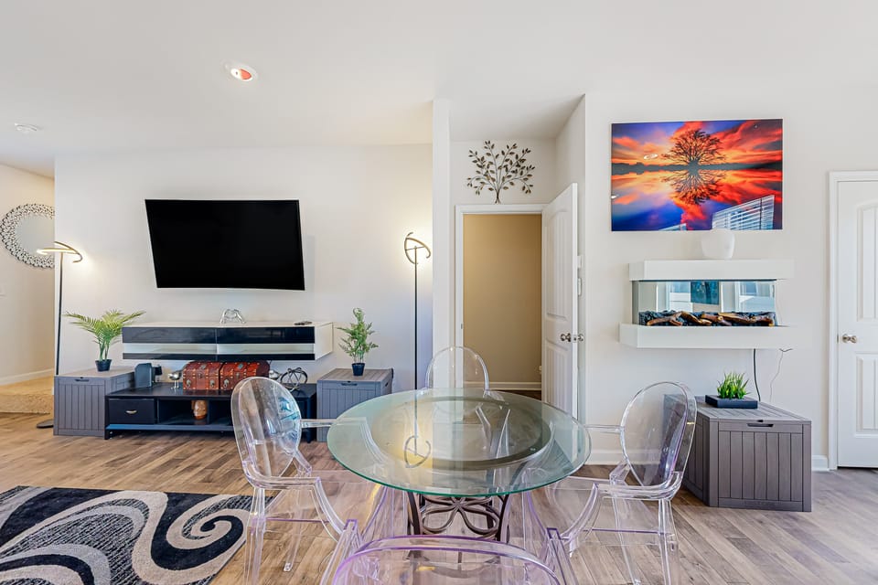 8 Mi to Dover Motor Speedway! Dog-Friendly Retreat Apartment in Dover