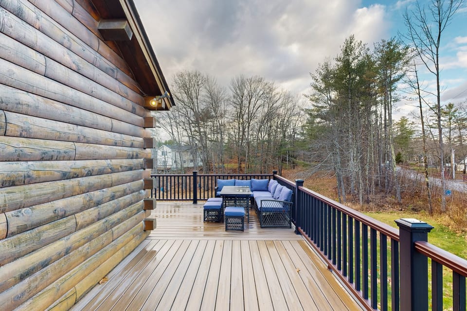4-Season Family Base! 13 Mi to Lake Winnipesaukee House in Barnstead
