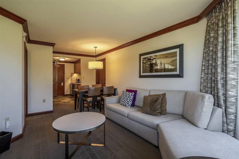 Community Perks! Everline Resort & Spa Retreat Apartment in Palisades Tahoe (Olympic Valley)