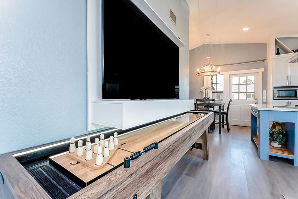 Walk to Beach! Updated Home in South Padre Island Apartment in South Padre Island