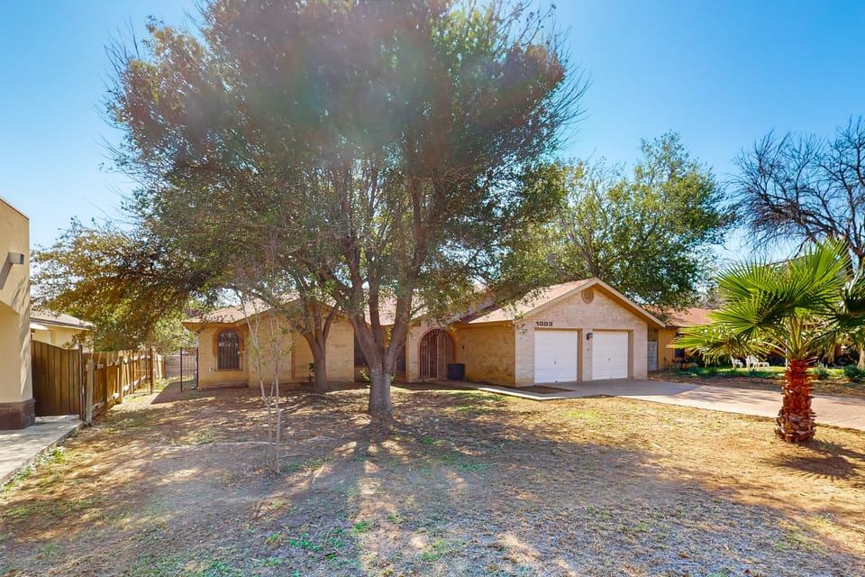 Walk to Park! Family-Friendly Laredo Home w/ Yard House in Laredo