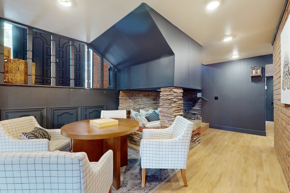 Golf, Hike & More! Sprawling Retreat in Show Low House in Show Low