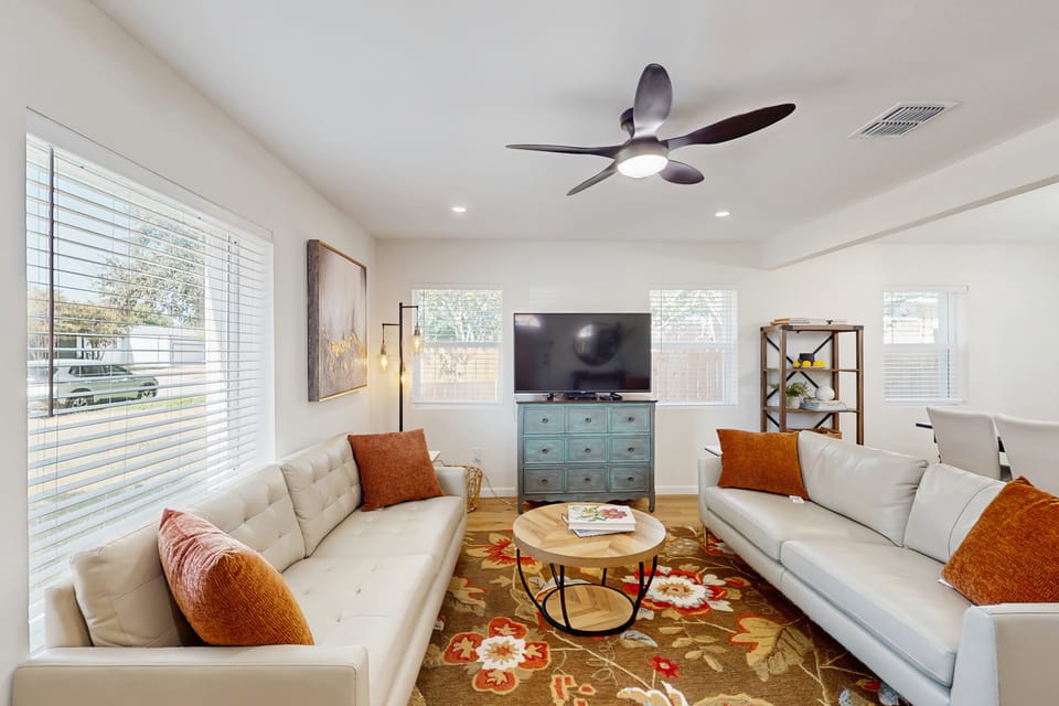 Game Room! Family Home, 6 Mi to Pearl District House in San Antonio