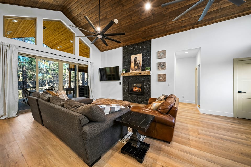 Lake-View Gem w/ Outdoor Entertainment in Show Low House in Show Low