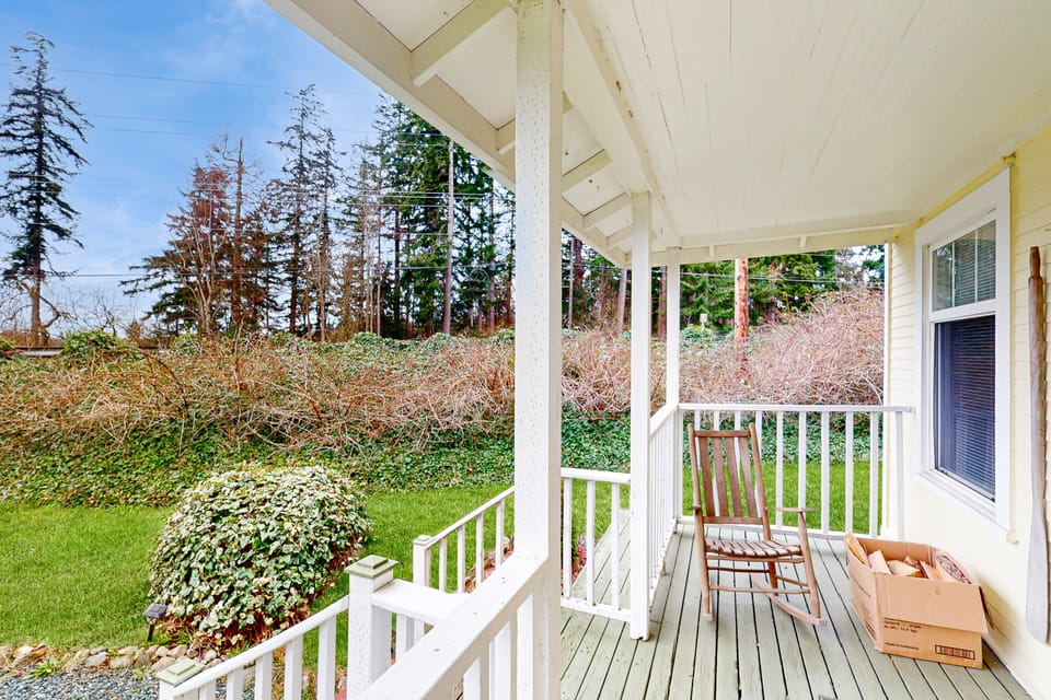 Cozy Cottage w/ Hot Tub in Freeland, Pets Welcome! House in Freeland