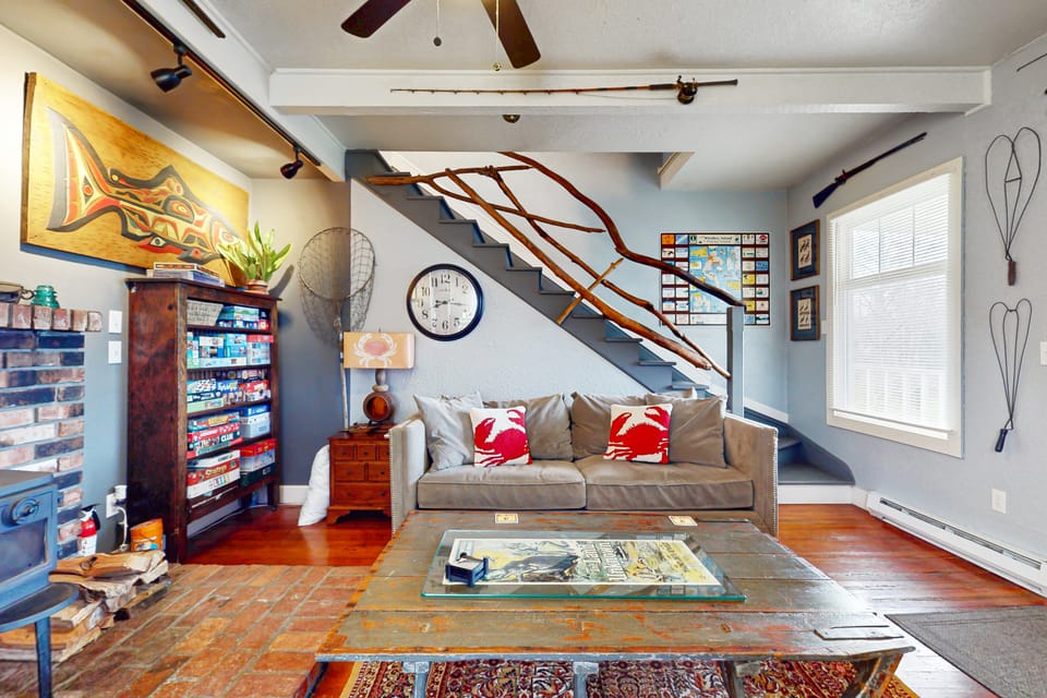 Cozy Cottage w/ Hot Tub in Freeland, Pets Welcome! House in Freeland