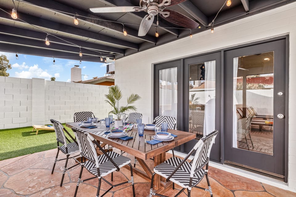 Backyard Oasis: Phoenix Gem Near Hiking & Golfing! House in Phoenix