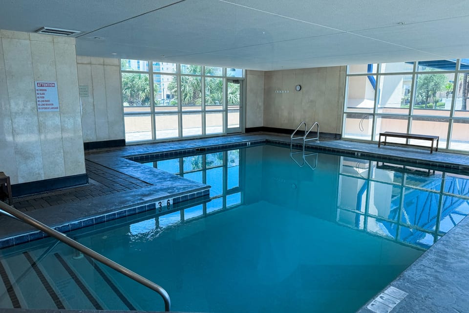 Walk to Beach: Gulf Shores Getaway w/ Pool Access! Apartment in West Beach