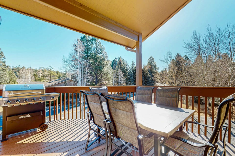 Near Hiking & Biking! Flagstaff Condo w/ Grill Apartment in Flagstaff